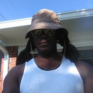 Meet your Posher, Greg